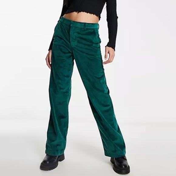 NWT Levi’s Baggy Velvet Trouser Pants in Dark Green - Picture 2 of 12